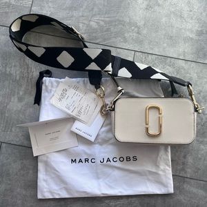 Marc Jacobs Snap Shot Crossbody Bag